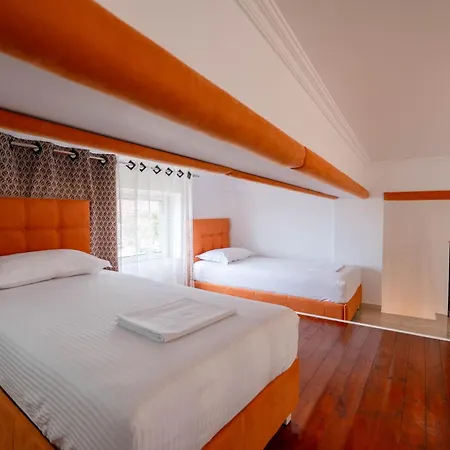 Crown Deluxe