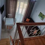 Crown Deluxe Apartment *