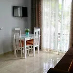 Crown Deluxe Apartment Sarande