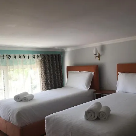 Crown Deluxe Apartment *