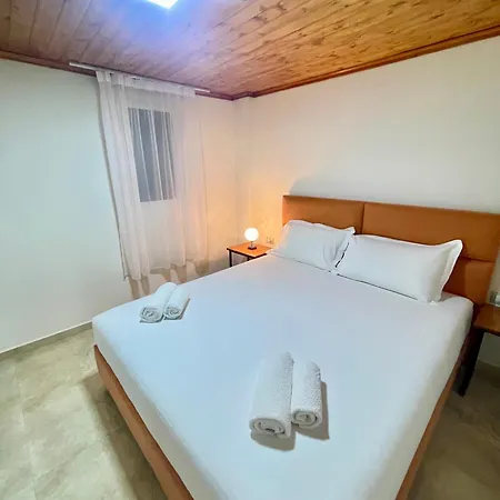 Crown Deluxe Apartamento *