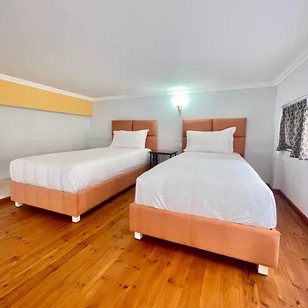 Crown Deluxe Apartment