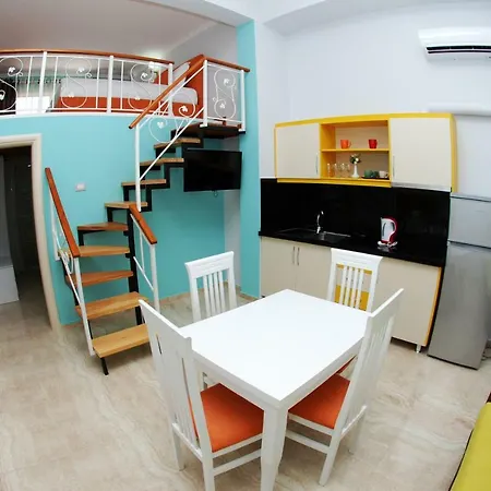 Crown Deluxe Apartamento
